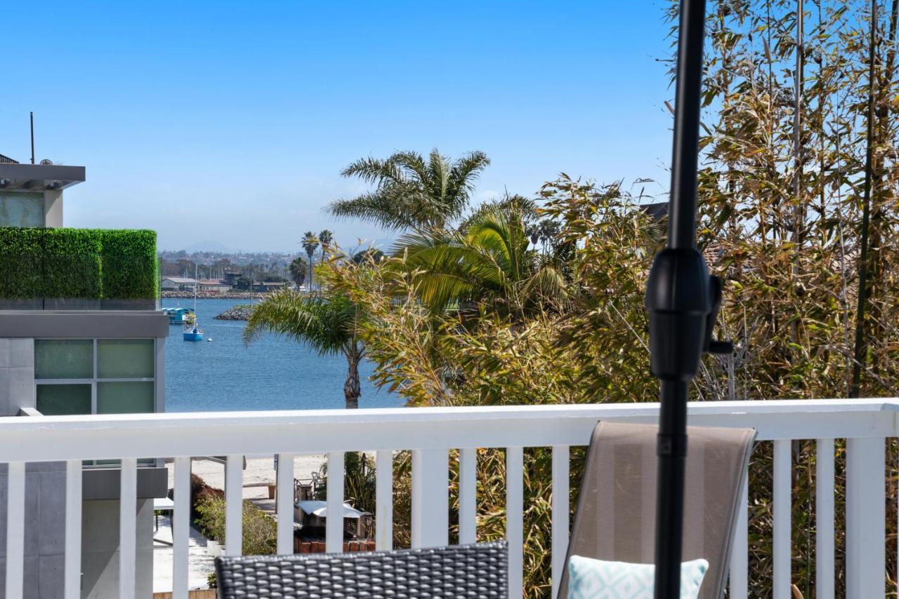 Casa de férias Bay View Paradise - Rooftop Deck, Off-street Parking, King Suite, Washerdryer & Bay Views! San Diego