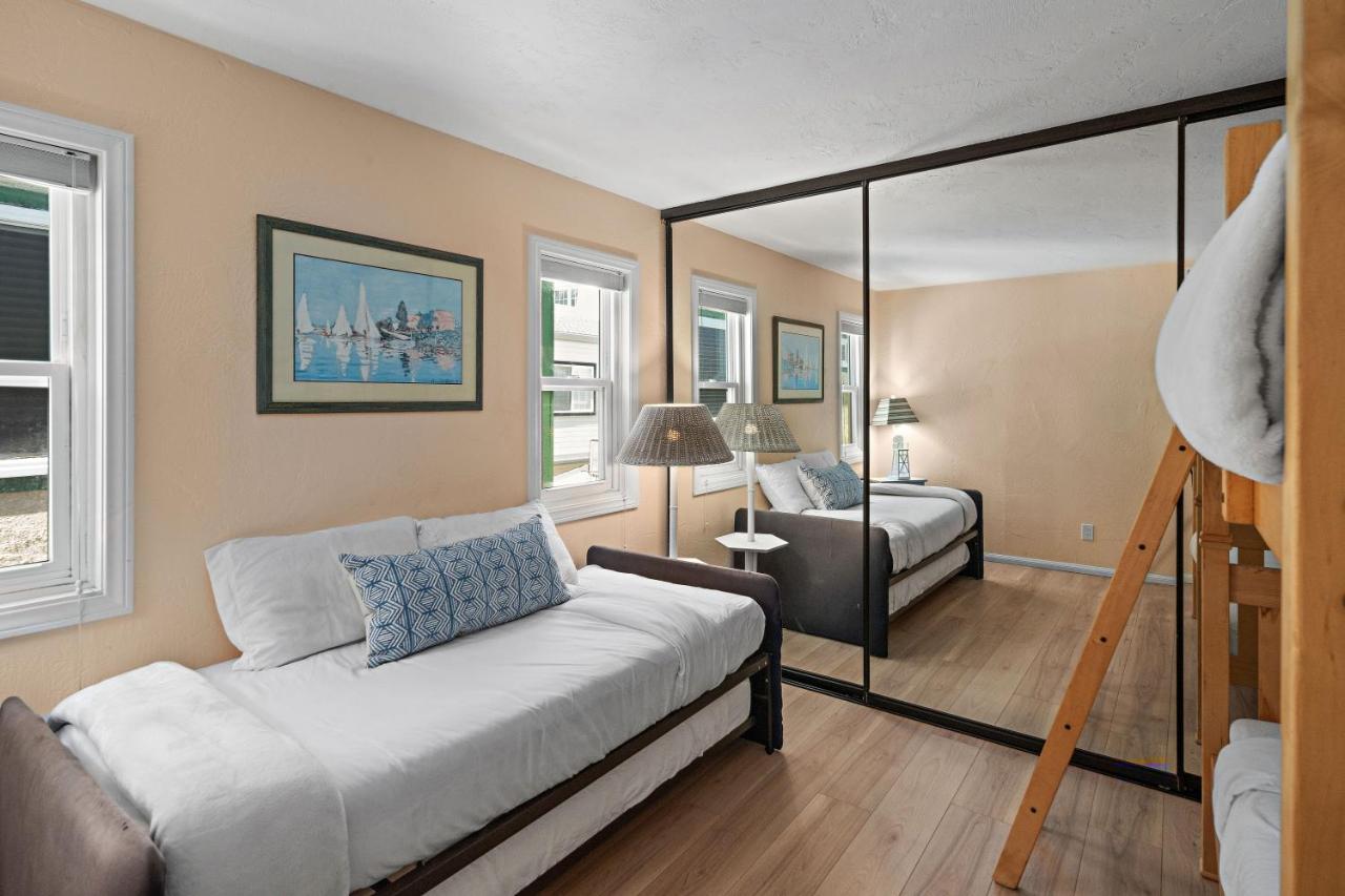Holiday home Bay View Paradise - Rooftop Deck, Off-street Parking, King Suite, Washerdryer & Bay Views! San Diego